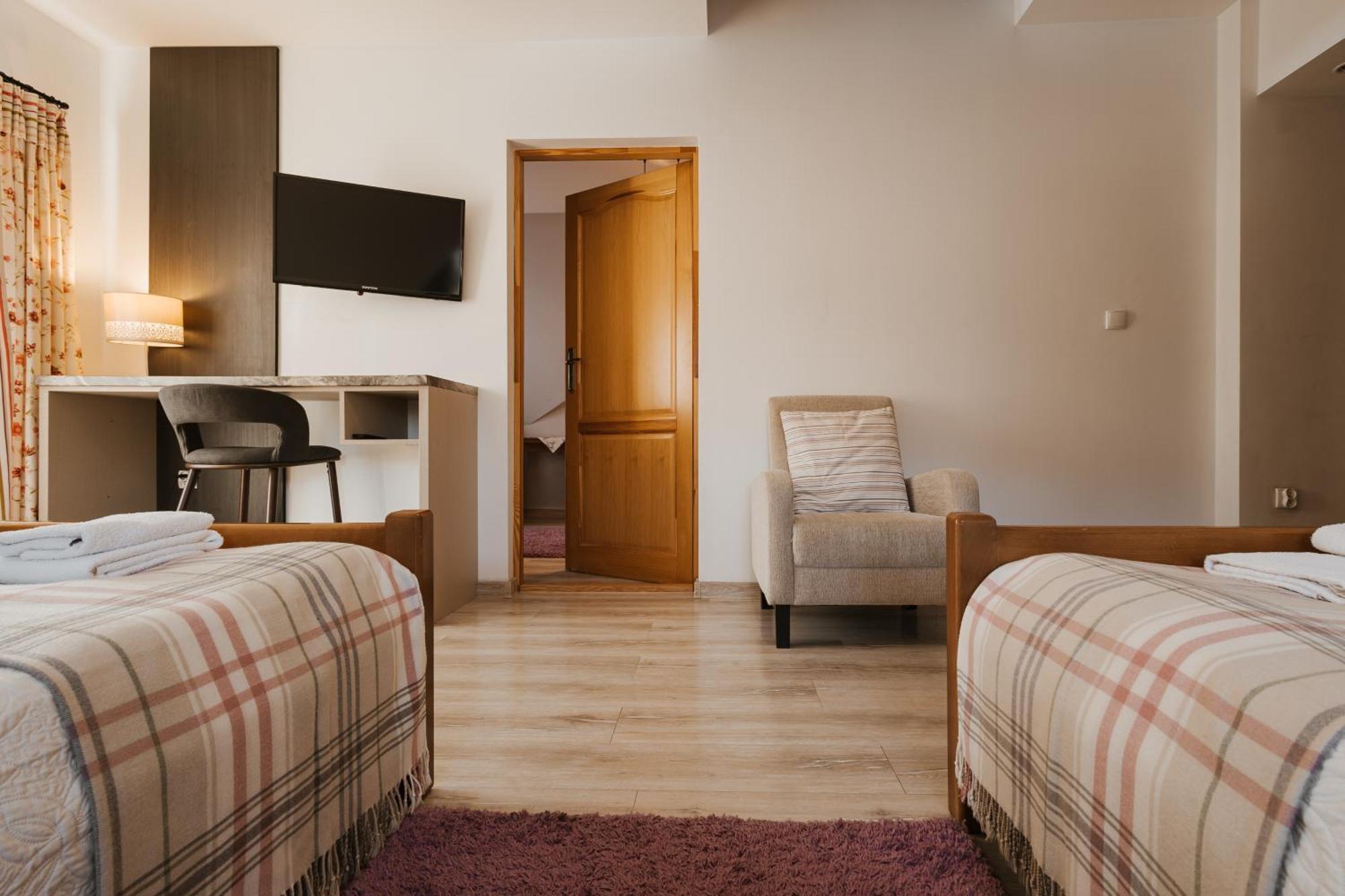 Dom Wypocz Pod Litwinka Apartamenty เบียลกาตัทร์ชันสกา ภายนอก รูปภาพ