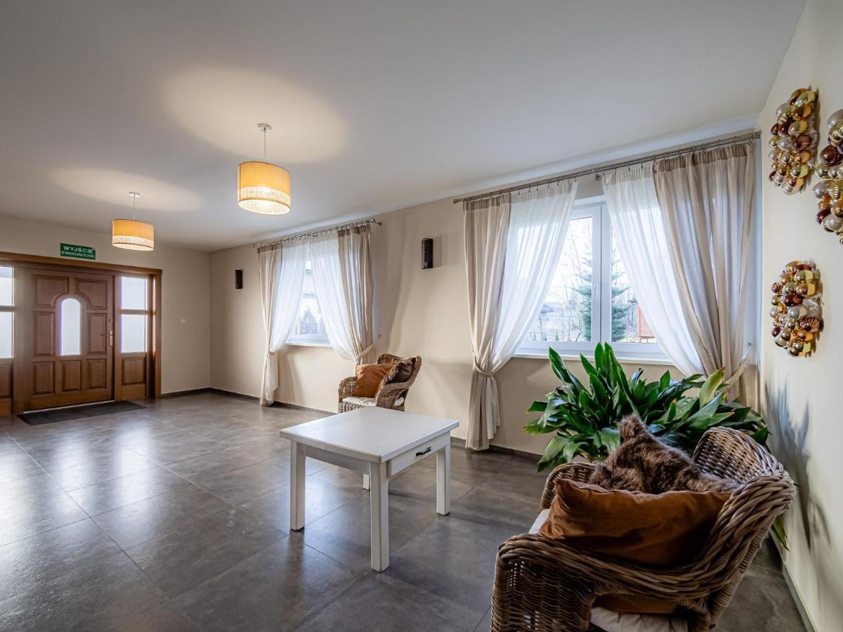 Dom Wypocz Pod Litwinka Apartamenty เบียลกาตัทร์ชันสกา ภายนอก รูปภาพ